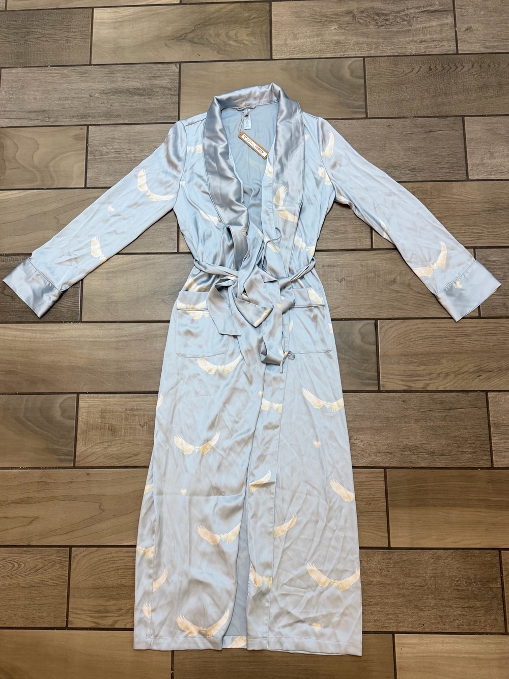 SKIMS Woven Shine Sleep Long Robe Aero Wing Hearts Print